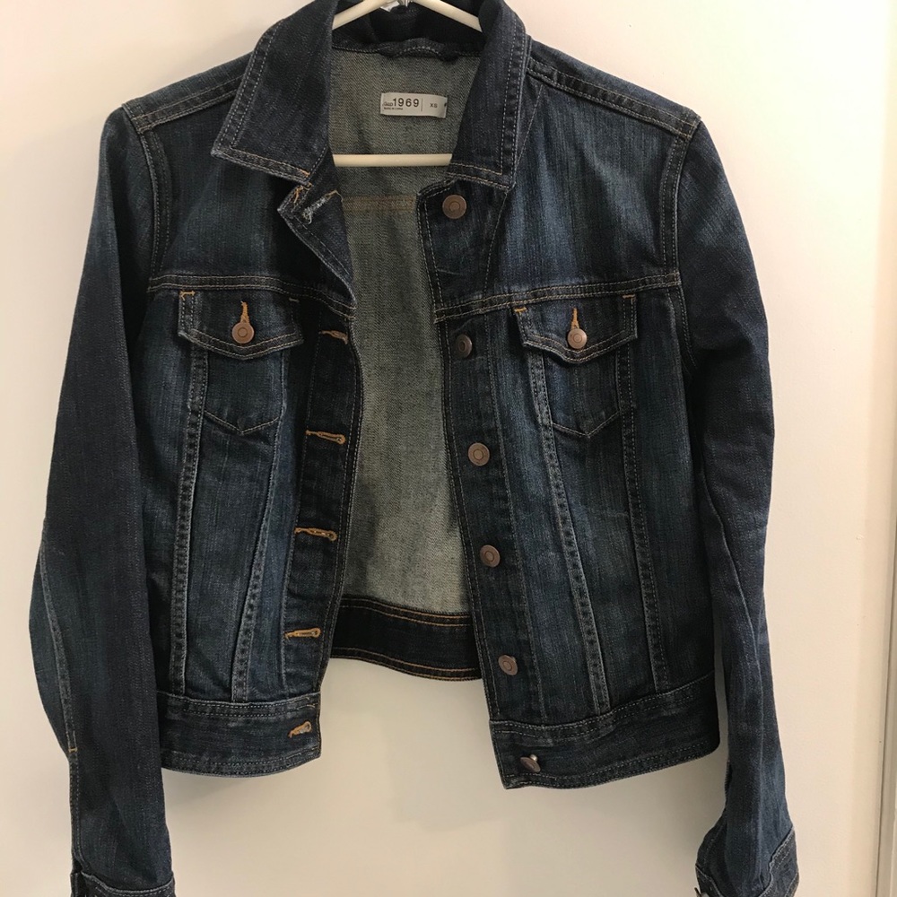 Dark wash gap 1969 Jean jack-size XS